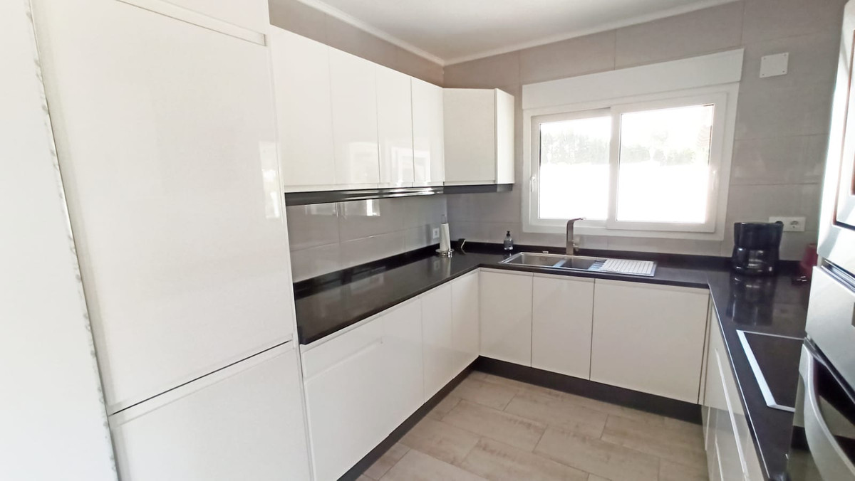 5-Bedroom Detached House in  Calpe | Sunny Casas - Costa ... - Image 21