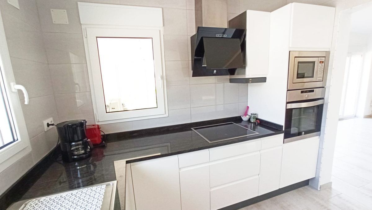 5-Bedroom Detached House in  Calpe | Sunny Casas - Costa ... - Image 22