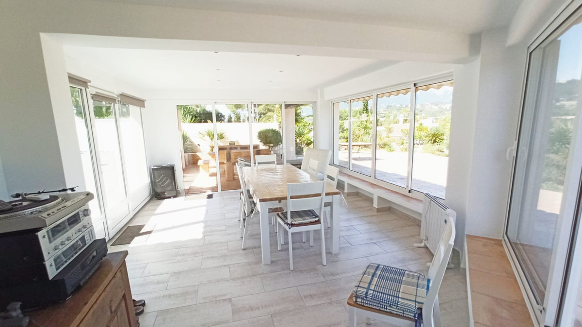 5-Bedroom Detached House in  Calpe | Sunny Casas - Costa ... - Image 24