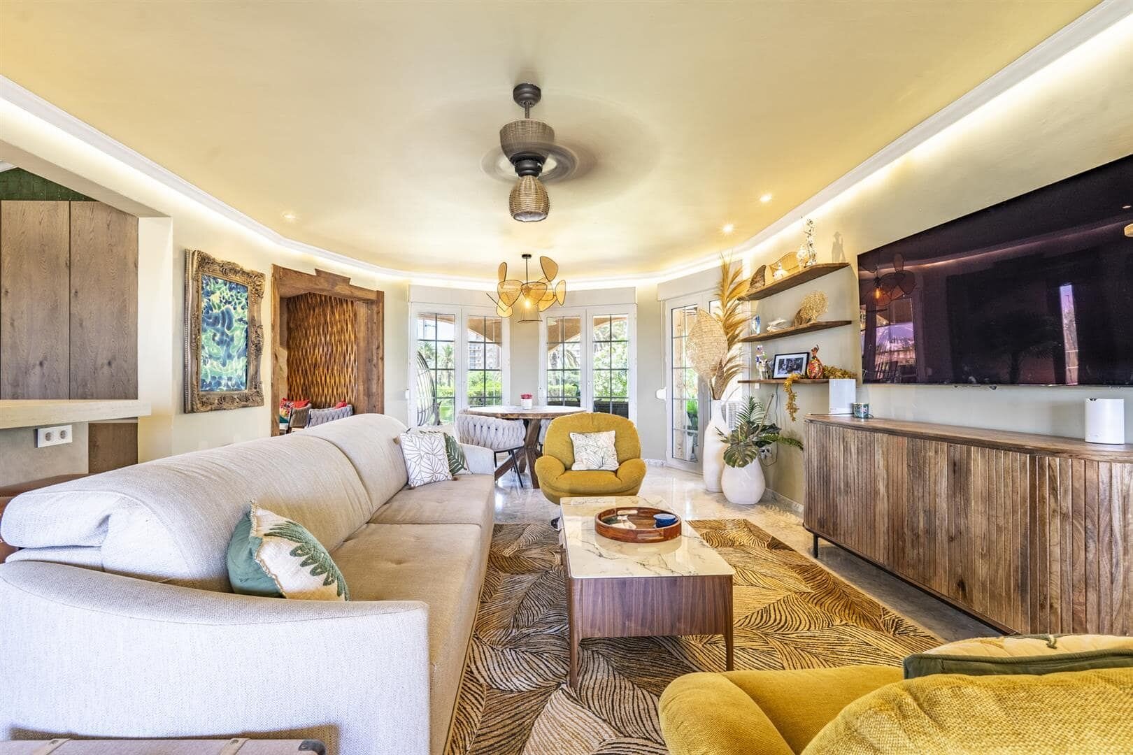 6-Bedroom Villa in La Manga del Mar Menor - Image 2
