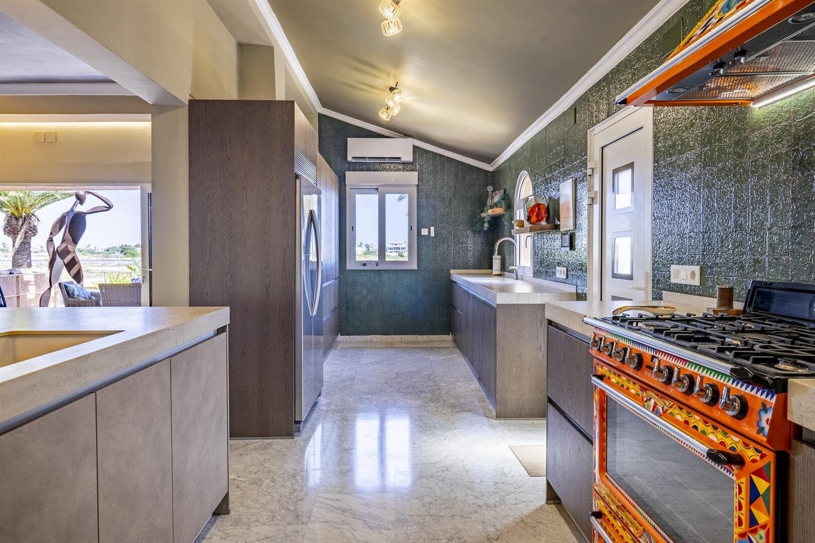 6-Bedroom Villa in La Manga del Mar Menor - Image 22