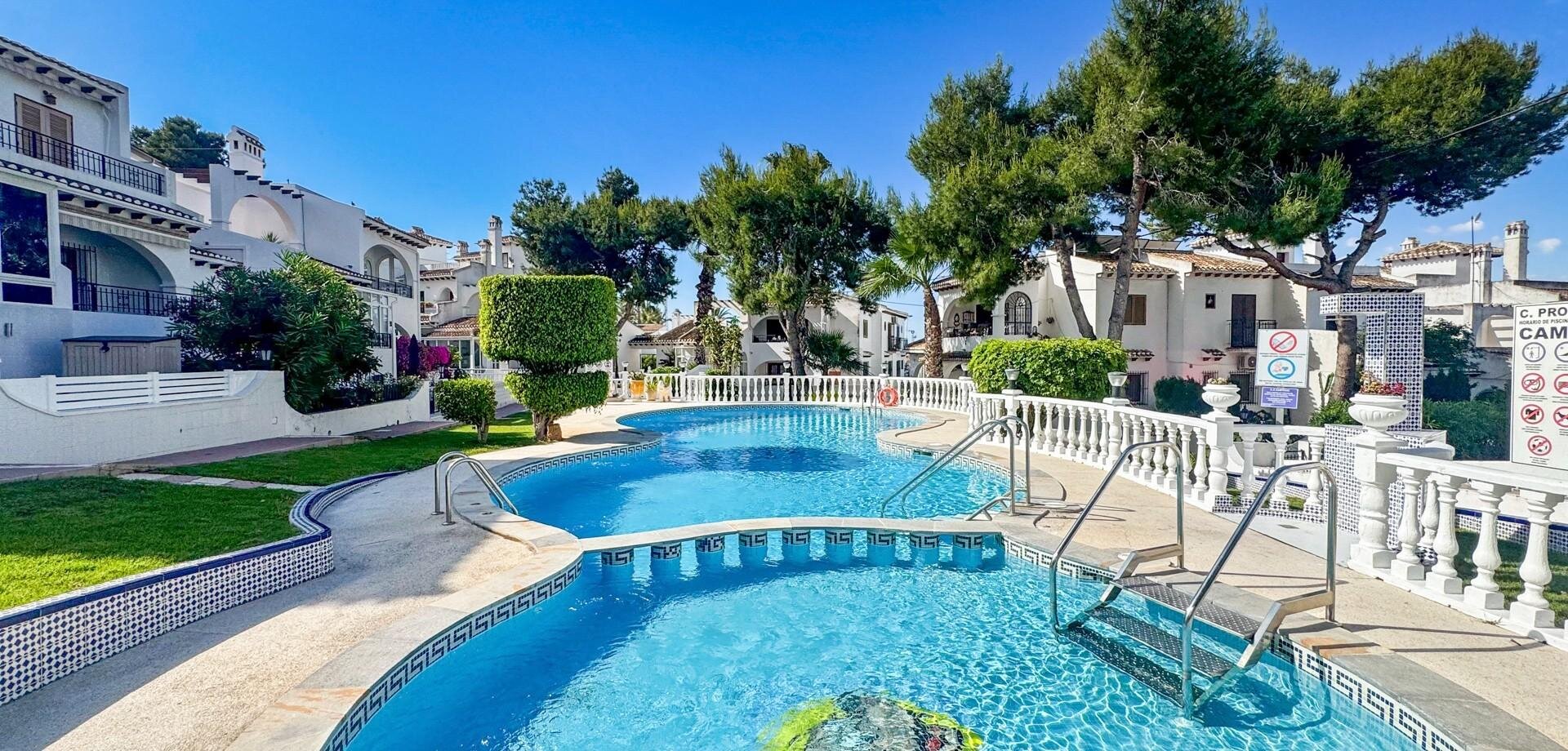 Bungalow z 2 Sypialniami w Torreblanca, Torrevieja - Image 12