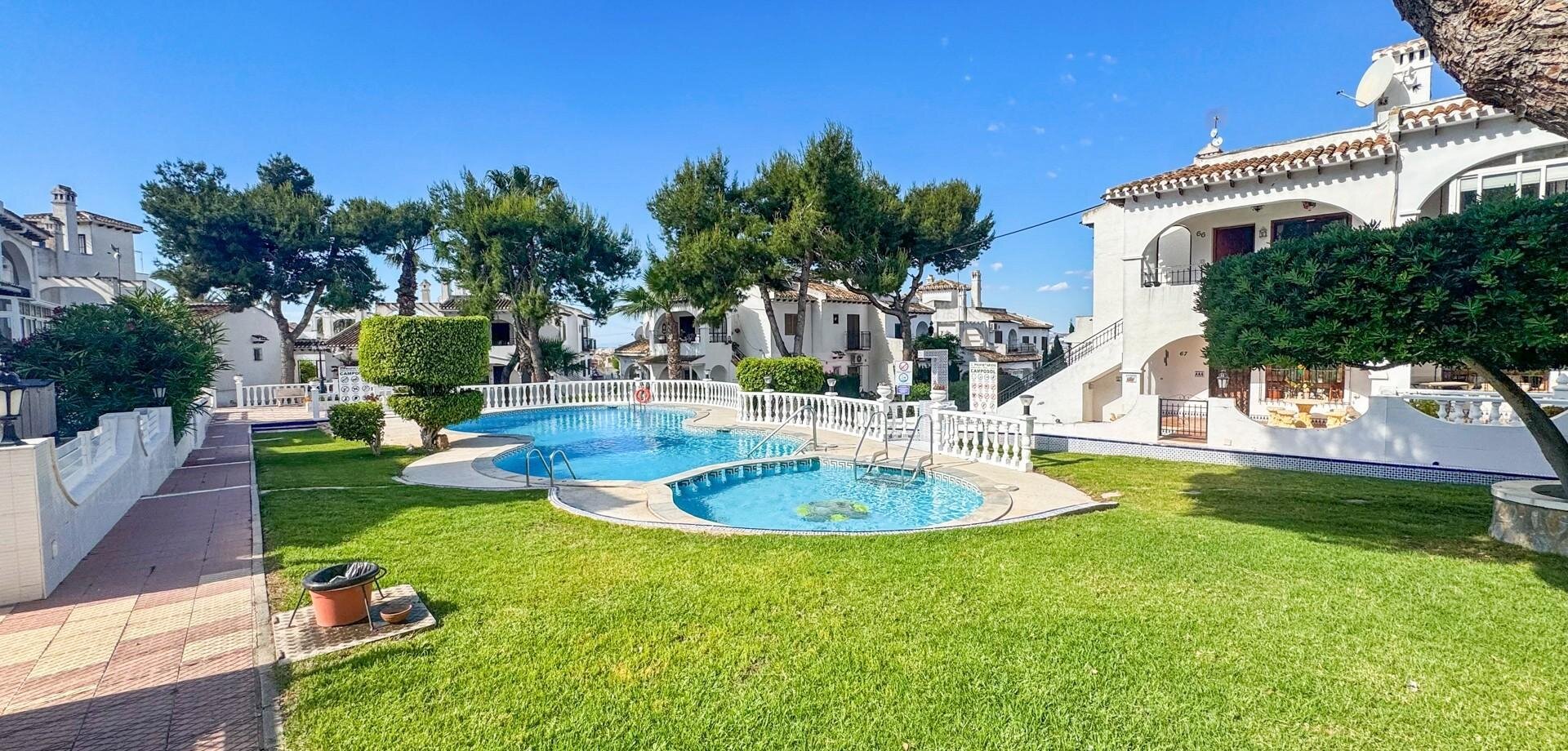 Bungalow z 2 Sypialniami w Torreblanca, Torrevieja - Image 13