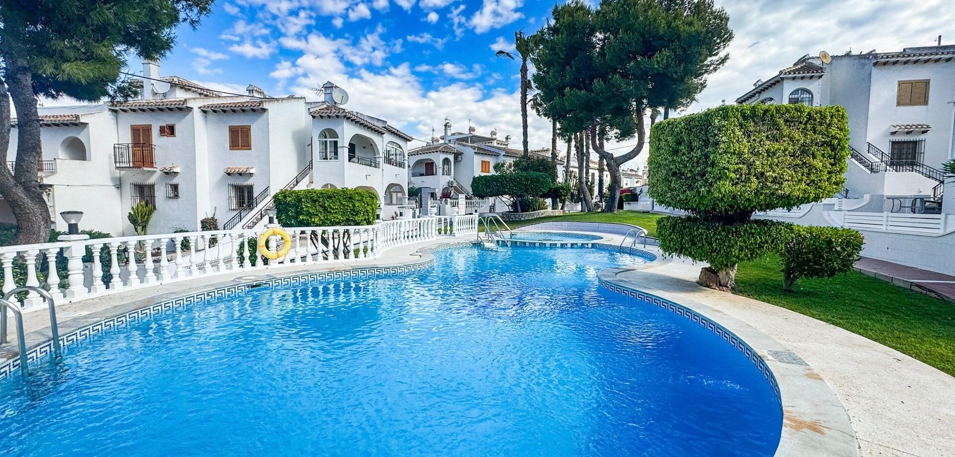 Bungalow z 2 Sypialniami w Torreblanca, Torrevieja - Image 17