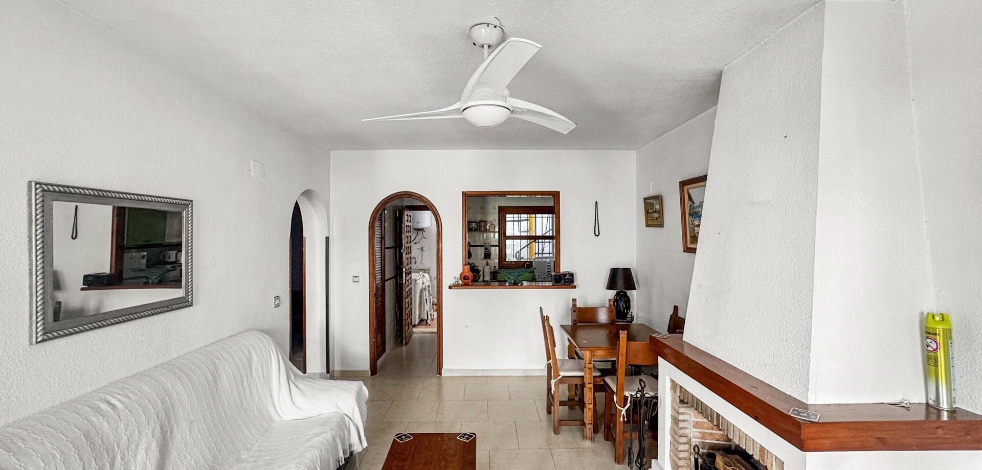 Bungalow z 2 Sypialniami w Torreblanca, Torrevieja - Image 18