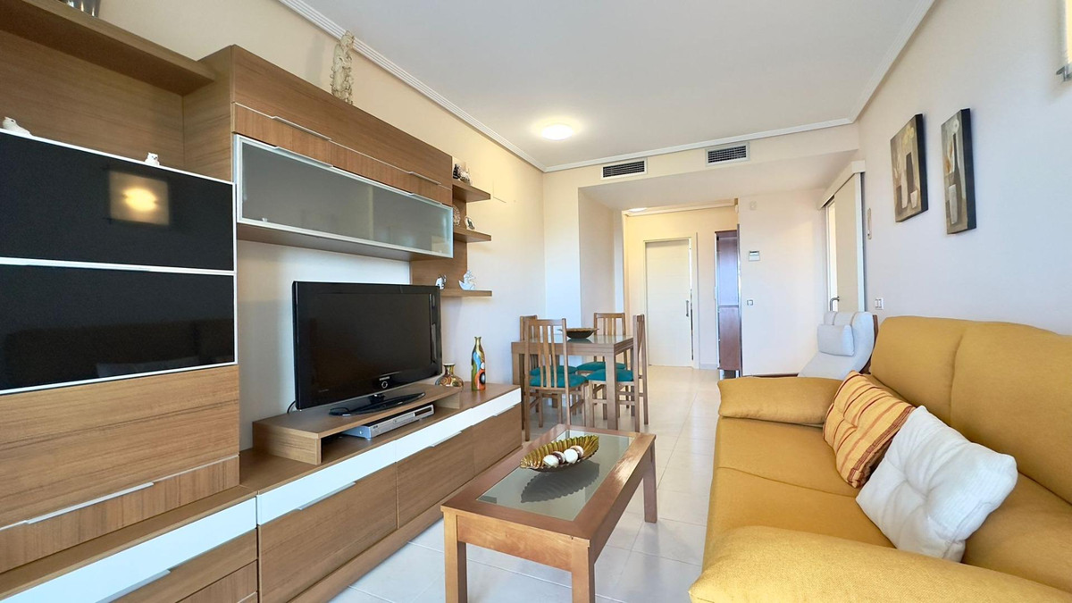 2-Bedroom Middle Floor Apartment in Benidorm | Sunny Cas... - Image 11