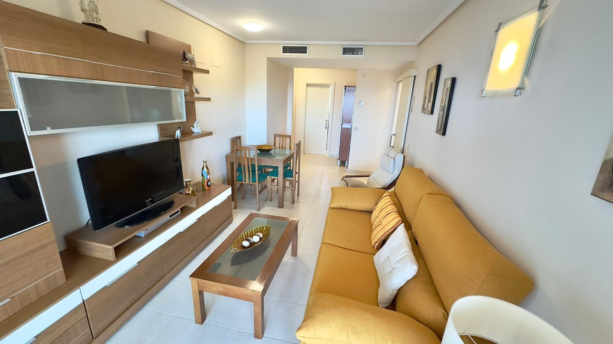 2-Bedroom Middle Floor Apartment in Benidorm | Sunny Cas... - Image 4