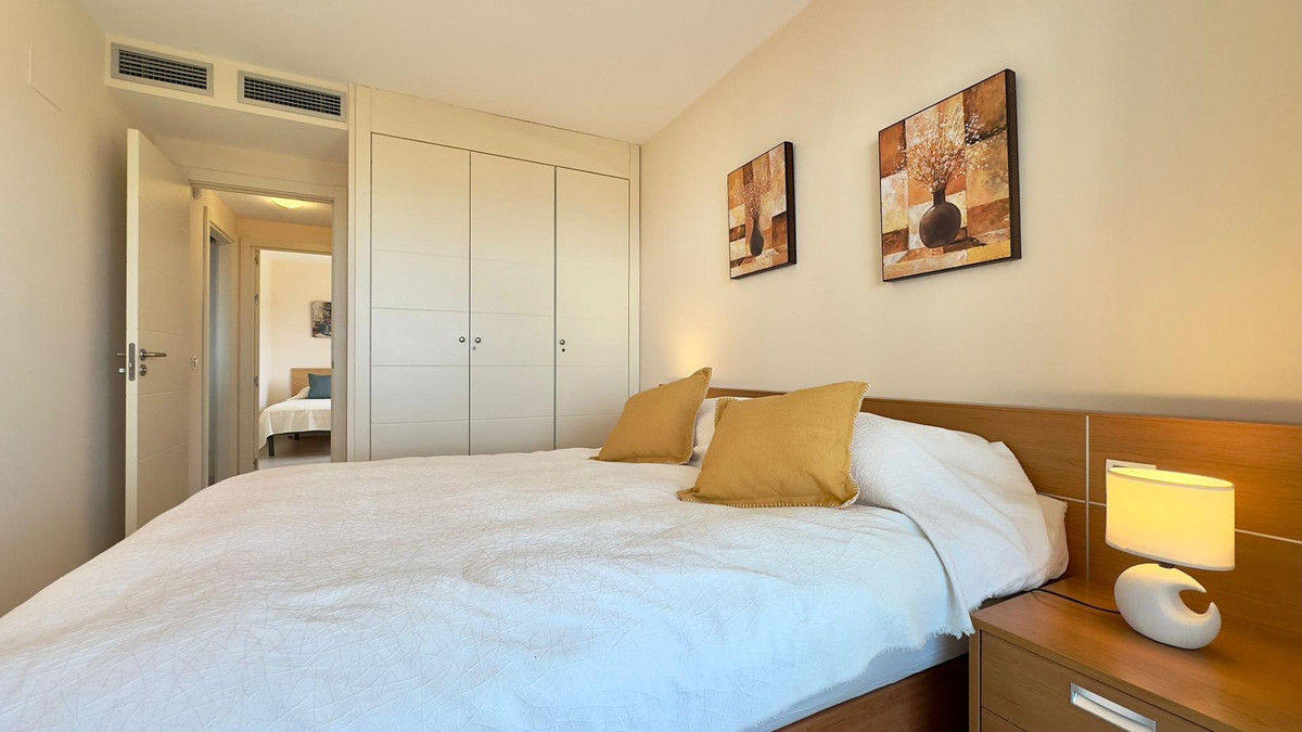 2-Bedroom Middle Floor Apartment in Benidorm | Sunny Cas... - Image 6