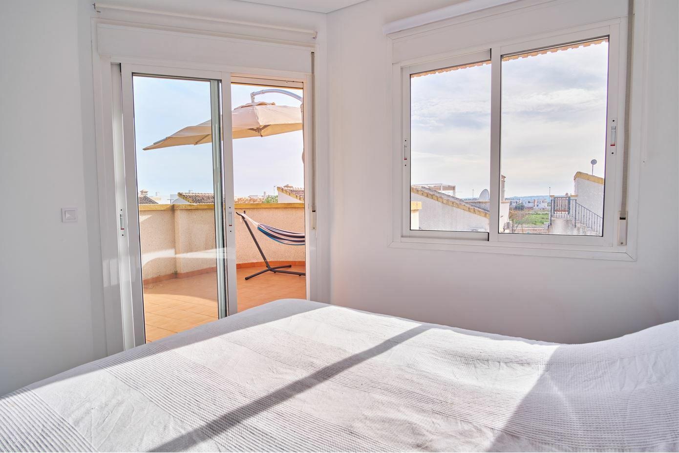 3-Bedroom Villa in Costa Blanca Sur, Los Montesinos - Image 2