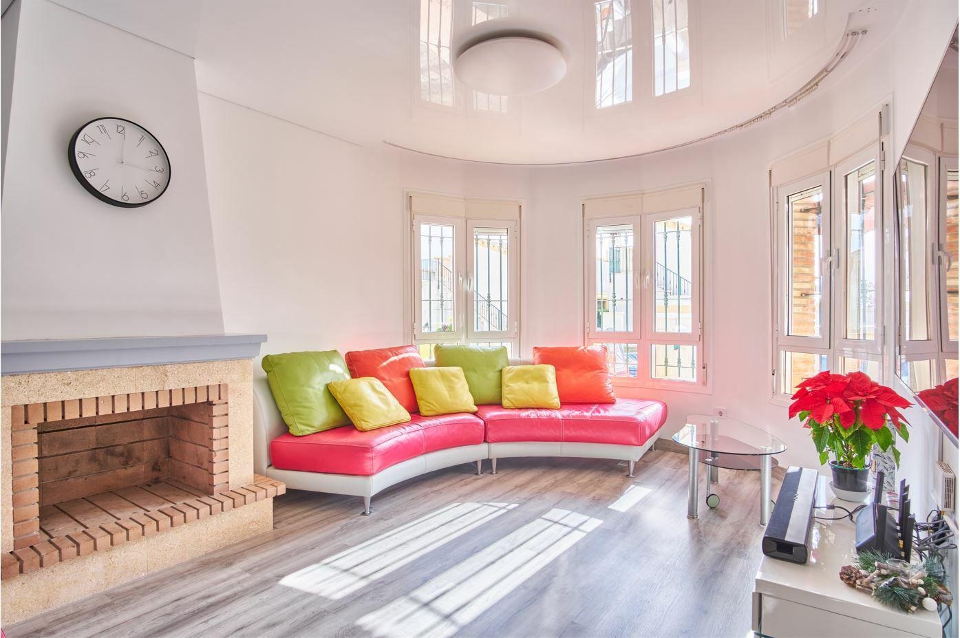 3-Bedroom Villa in Costa Blanca Sur, Los Montesinos - Image 3