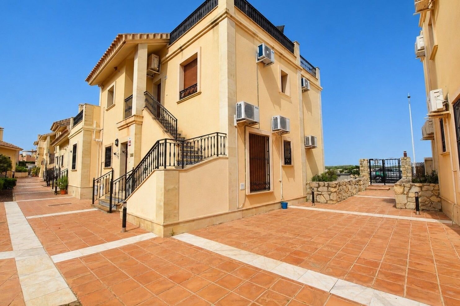 2-Zimmer Wohnung in Comunidad Valenciana, Algorfa - Image 30