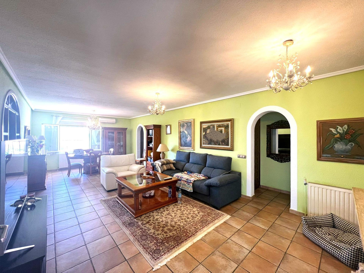 3-Bedroom Bungalow in Ciudad Quesada, Rojales | Sunny Cas... - Image 12