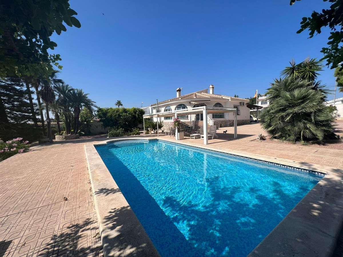 3-Bedroom Bungalow in Ciudad Quesada, Rojales | Sunny Cas... - Image 3