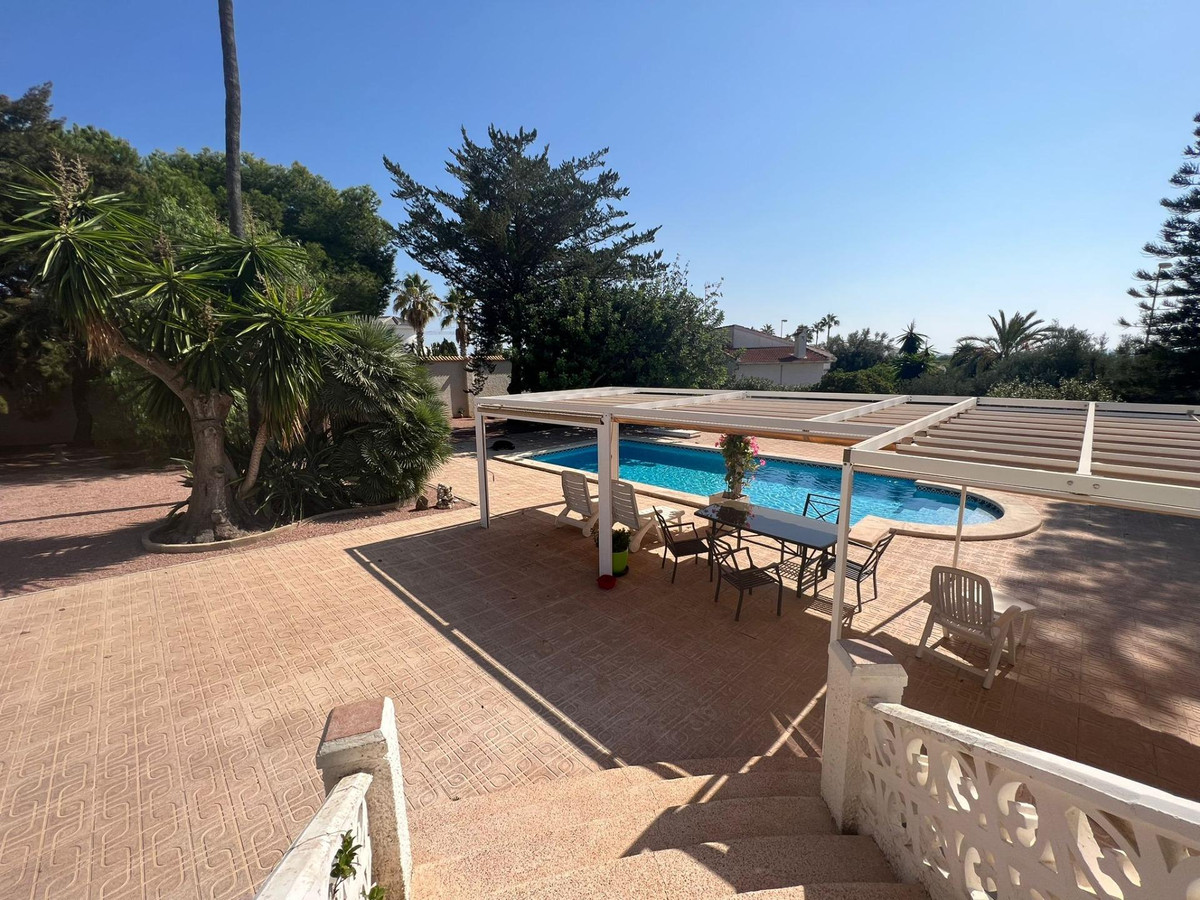 3-Bedroom Bungalow in Ciudad Quesada, Rojales | Sunny Cas... - Image 5