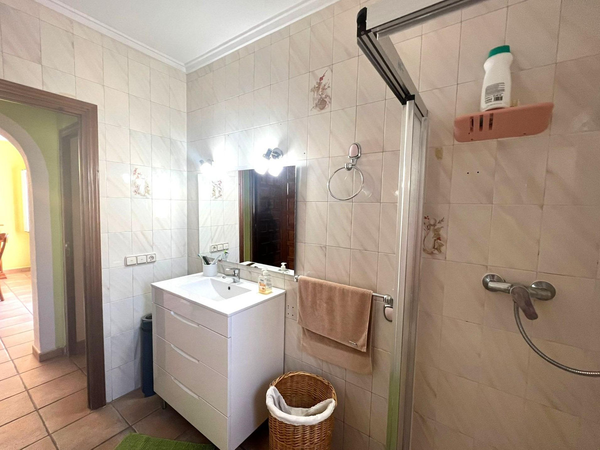 3-Bedroom Bungalow in Ciudad Quesada, Rojales | Sunny Cas... - Image 8