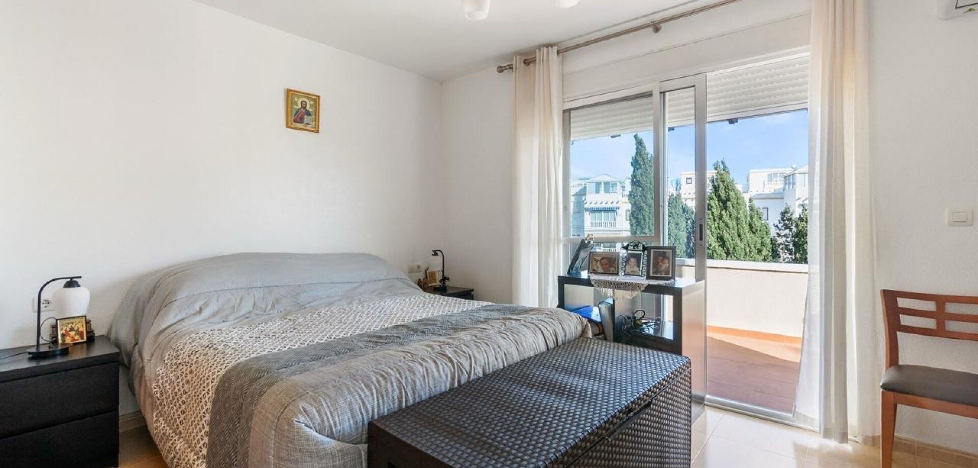 3-Bedroom Villa in San Miguel de Salinas - Image 12