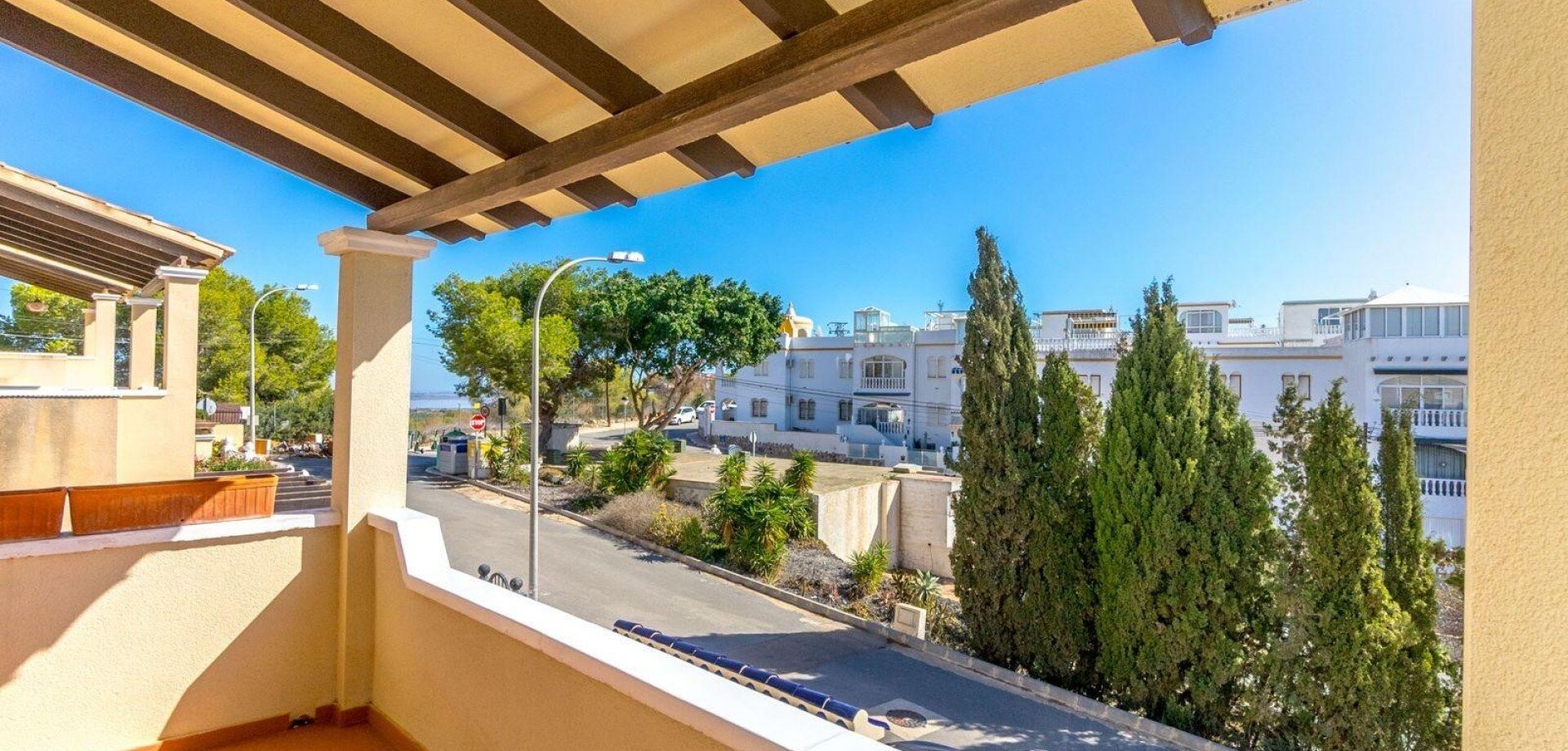3-Bedroom Villa in San Miguel de Salinas - Image 14