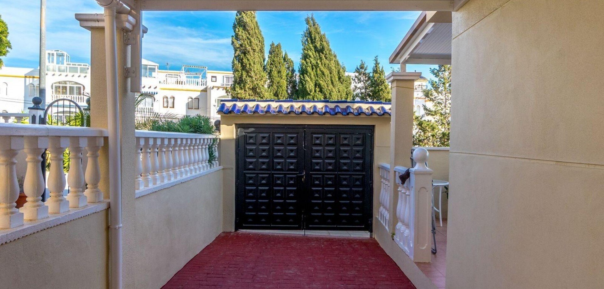 3-Bedroom Villa in San Miguel de Salinas - Image 23