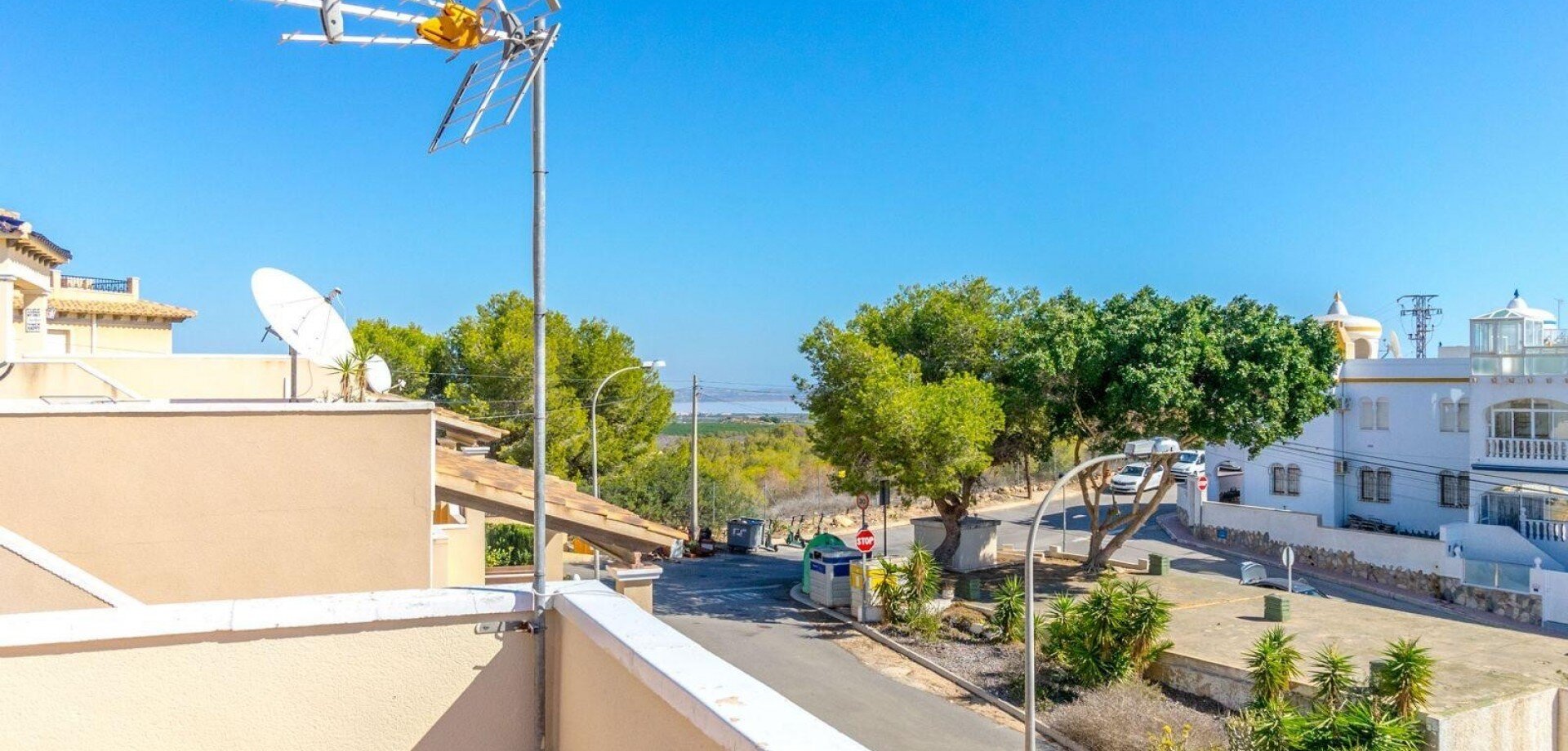 3-Bedroom Villa in San Miguel de Salinas - Image 27