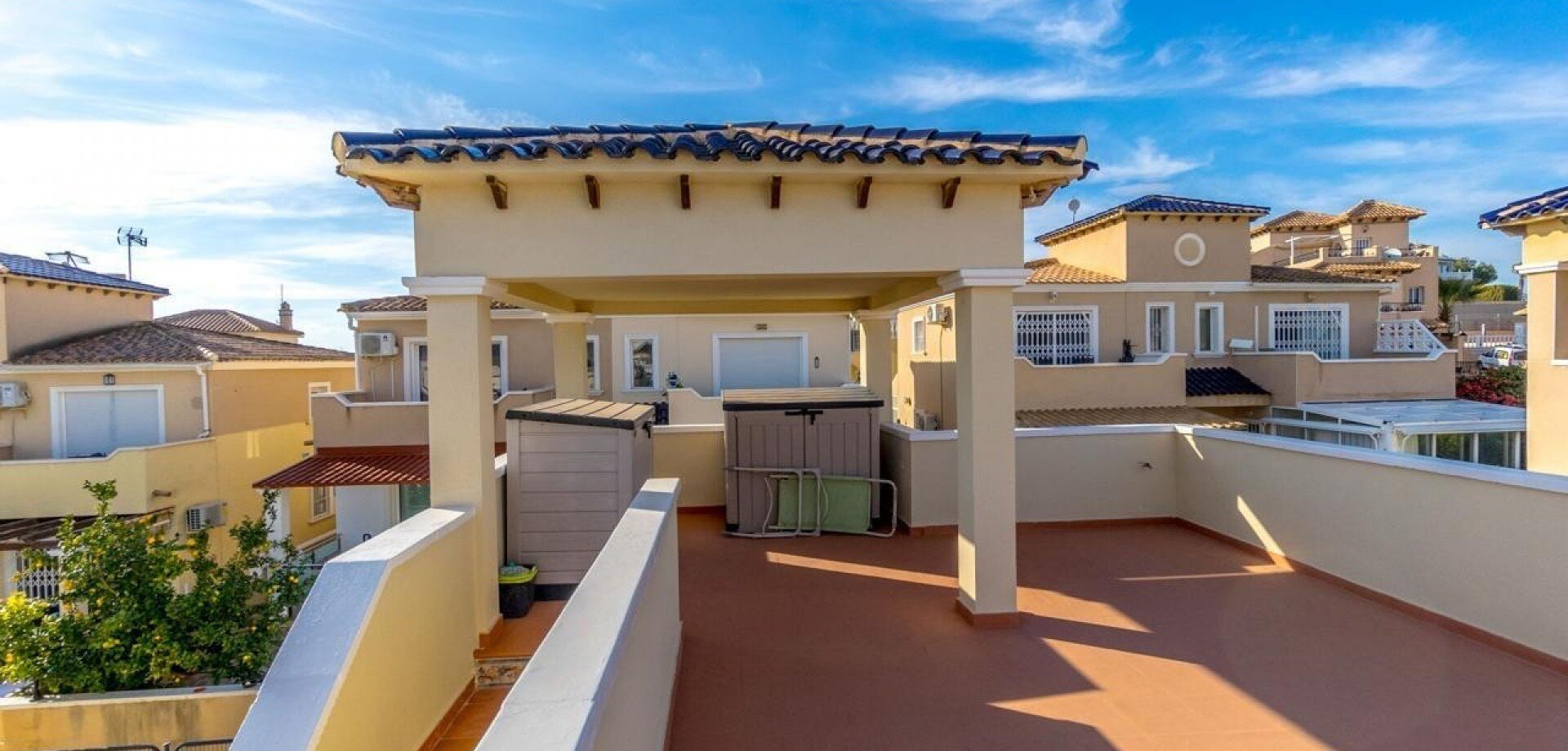 3-Bedroom Villa in San Miguel de Salinas - Image 8