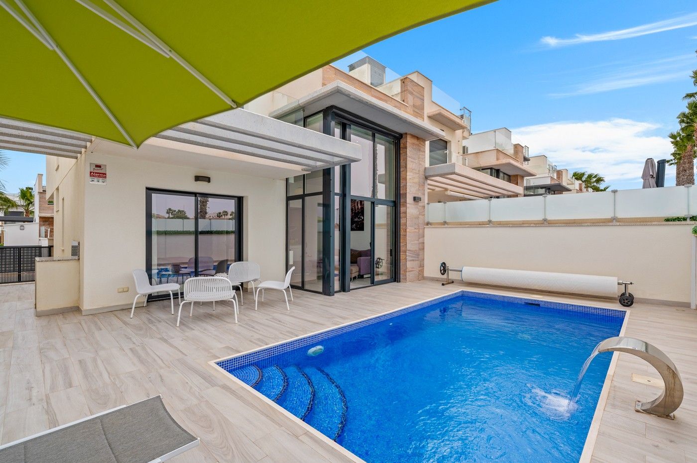 3-Bedroom Villa in Lomas de Cabo Roig, Orihuela Costa - Image 1