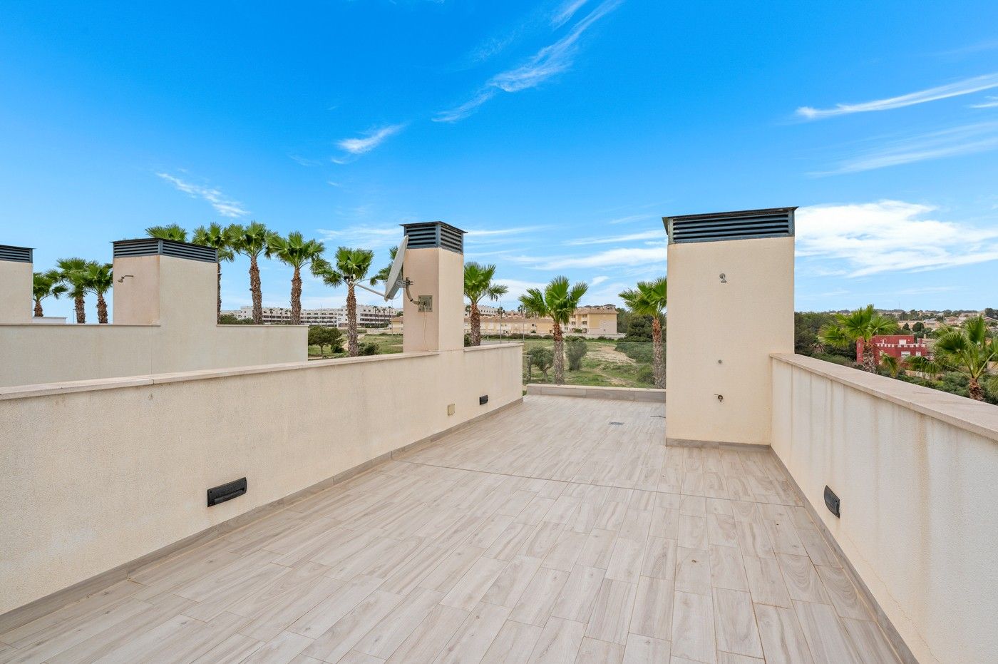 3-Bedroom Villa in Lomas de Cabo Roig, Orihuela Costa - Image 28