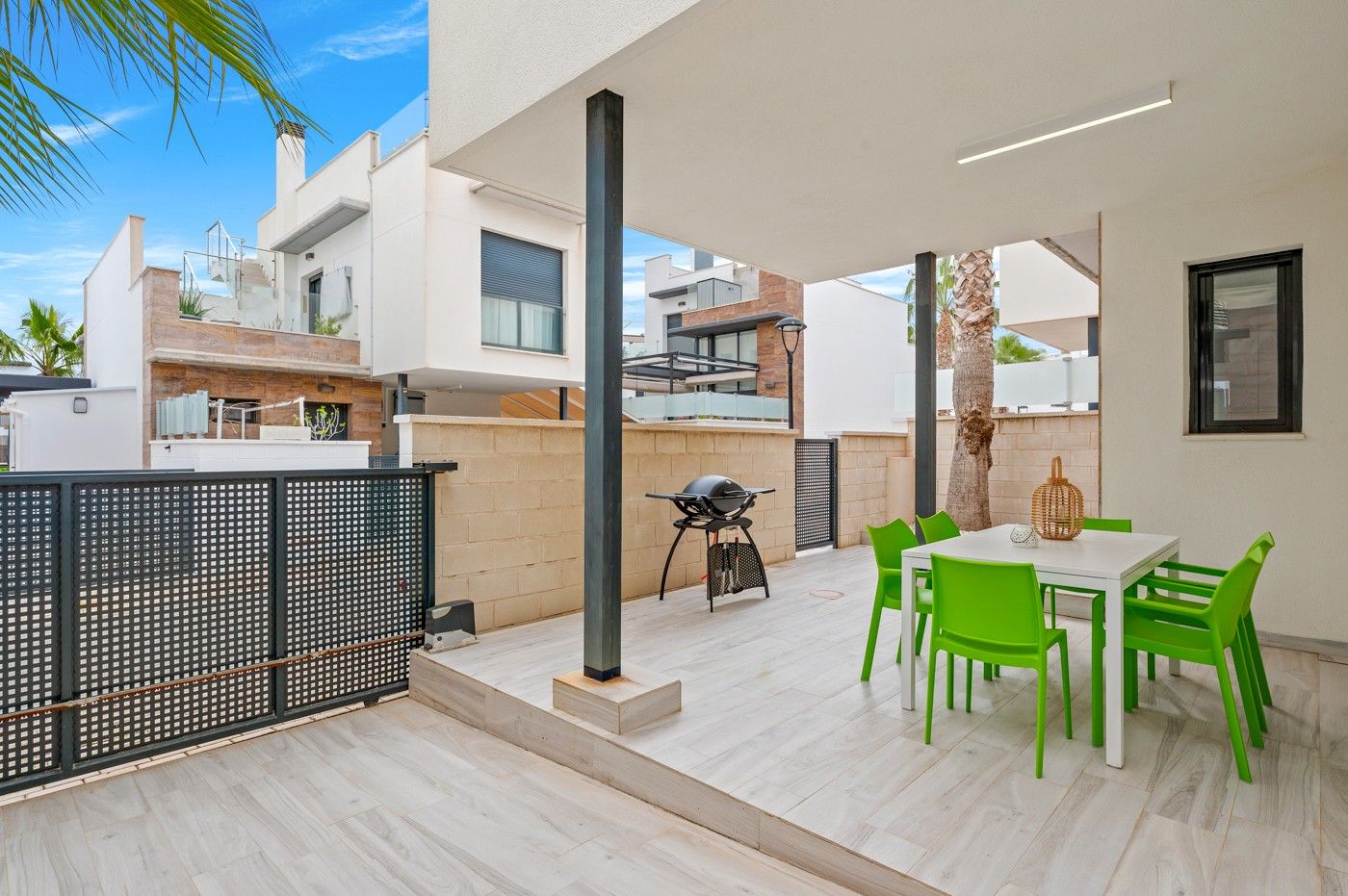 3-Bedroom Villa in Lomas de Cabo Roig, Orihuela Costa - Image 32