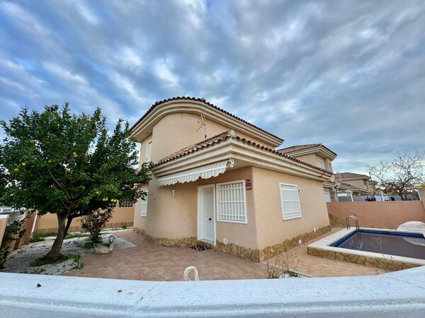 Villa de 3 Chambres à Los Balcones - Los Altos del Edén, Torrevieja