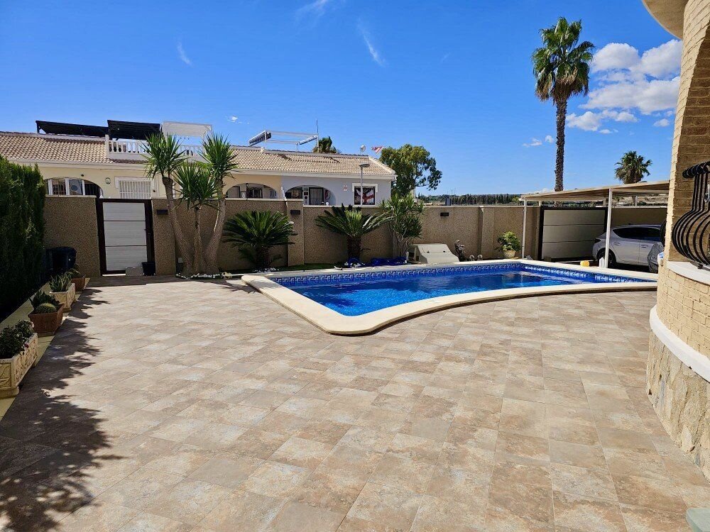 3-Bedroom Villa in Urbanizacion Monteazul, Benijofar - Image 20