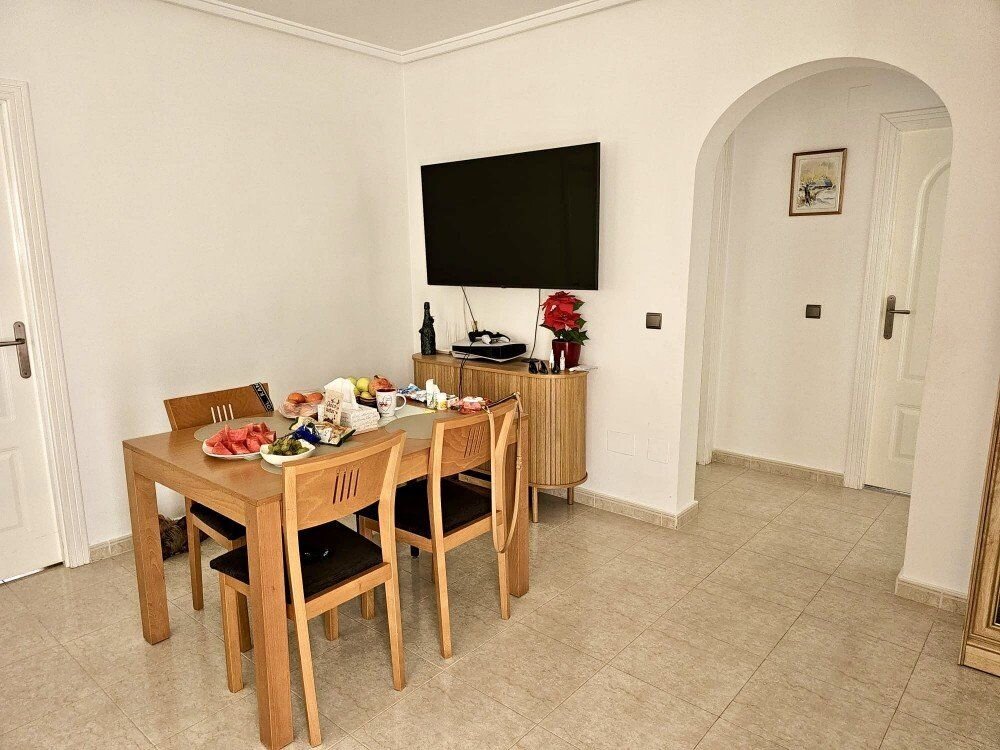 3-Bedroom Villa in Urbanizacion Monteazul, Benijofar - Image 8