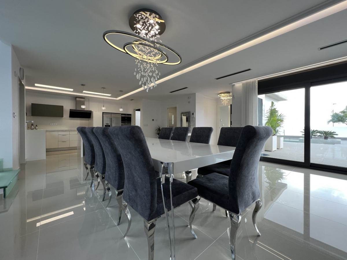 Villa individuelle de 5 Chambres à, San Miguel de Salinas... - Image 14