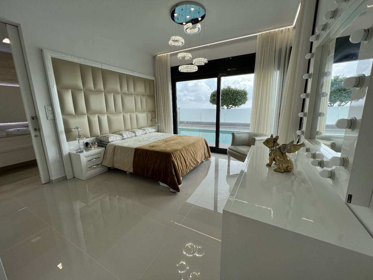 Villa individuelle de 5 Chambres à, San Miguel de Salinas... - Image 9