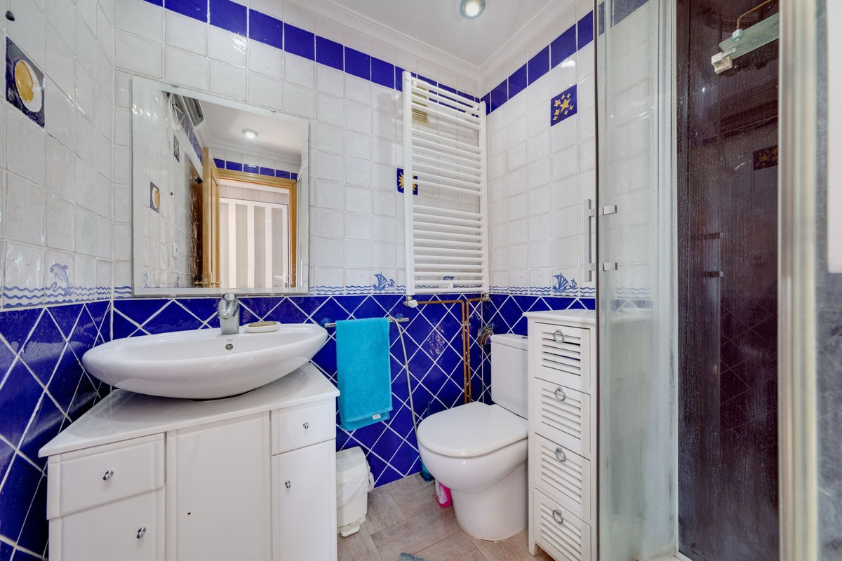 3-Bedroom Duplex Apartment in Guardamar del Segura | Sun... - Image 14