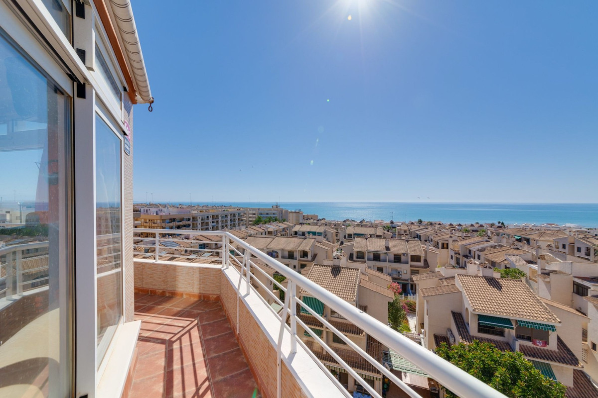 3-Bedroom Duplex Apartment in Guardamar del Segura | Sun... - Image 15