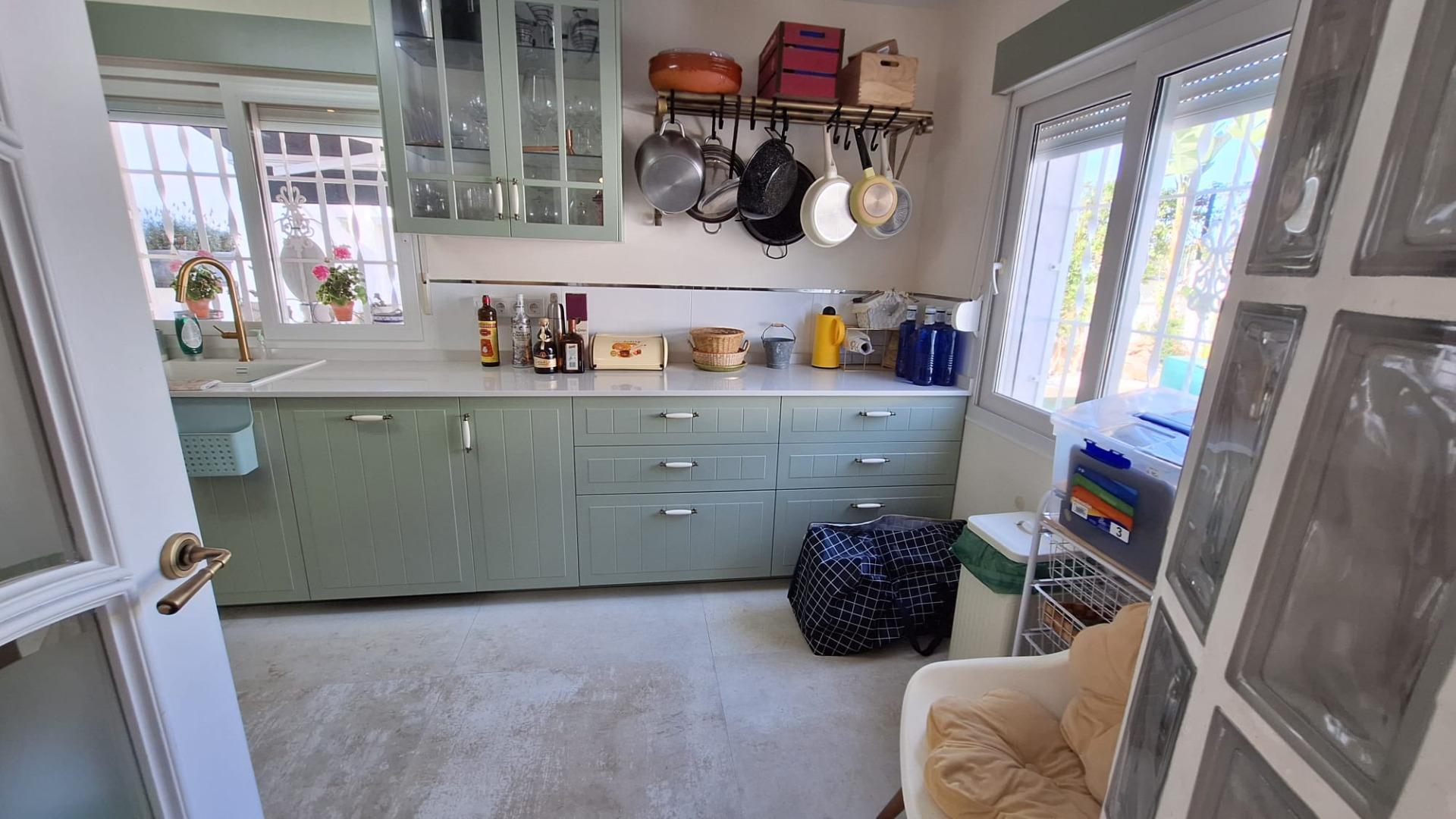 4-Bedroom Villa in Los Balcones - Los Altos del Edén, Torrevieja - Image 15