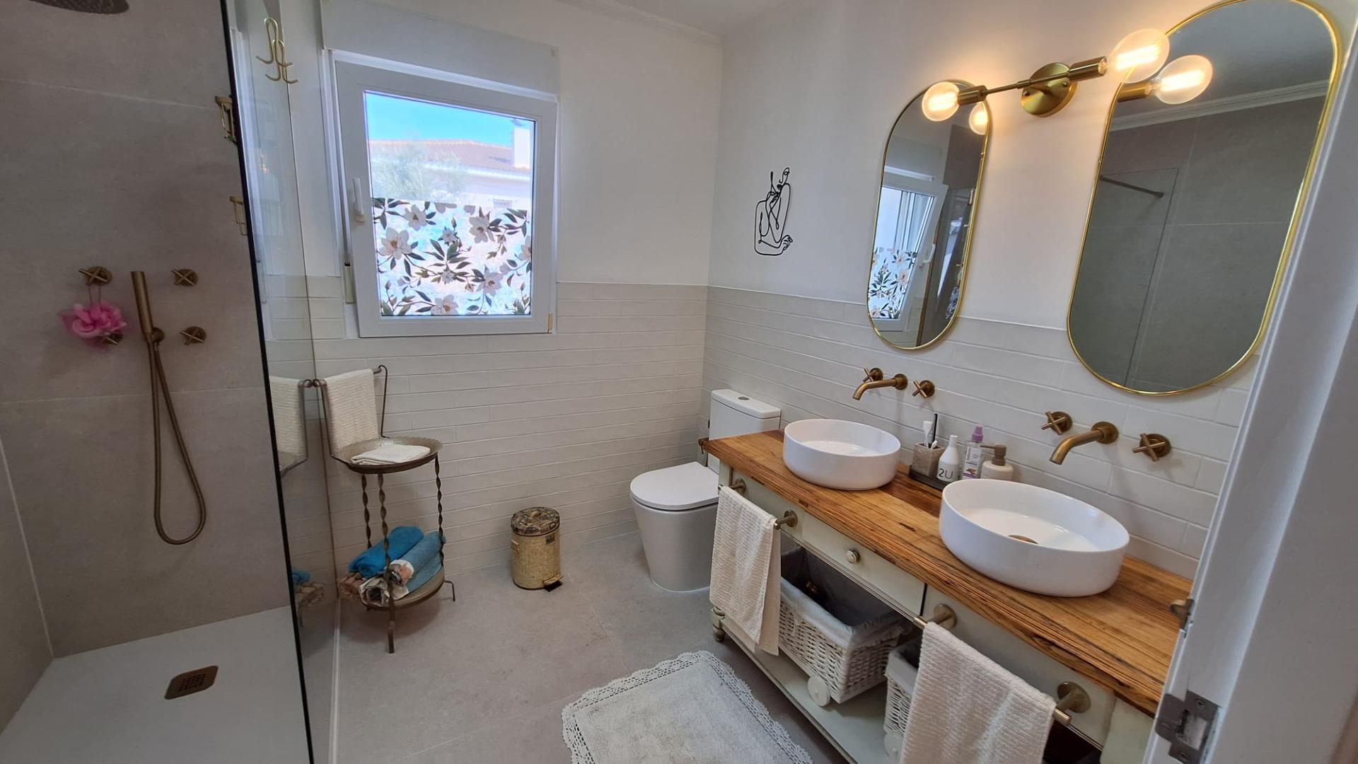 4-Bedroom Villa in Los Balcones - Los Altos del Edén, Torrevieja - Image 23