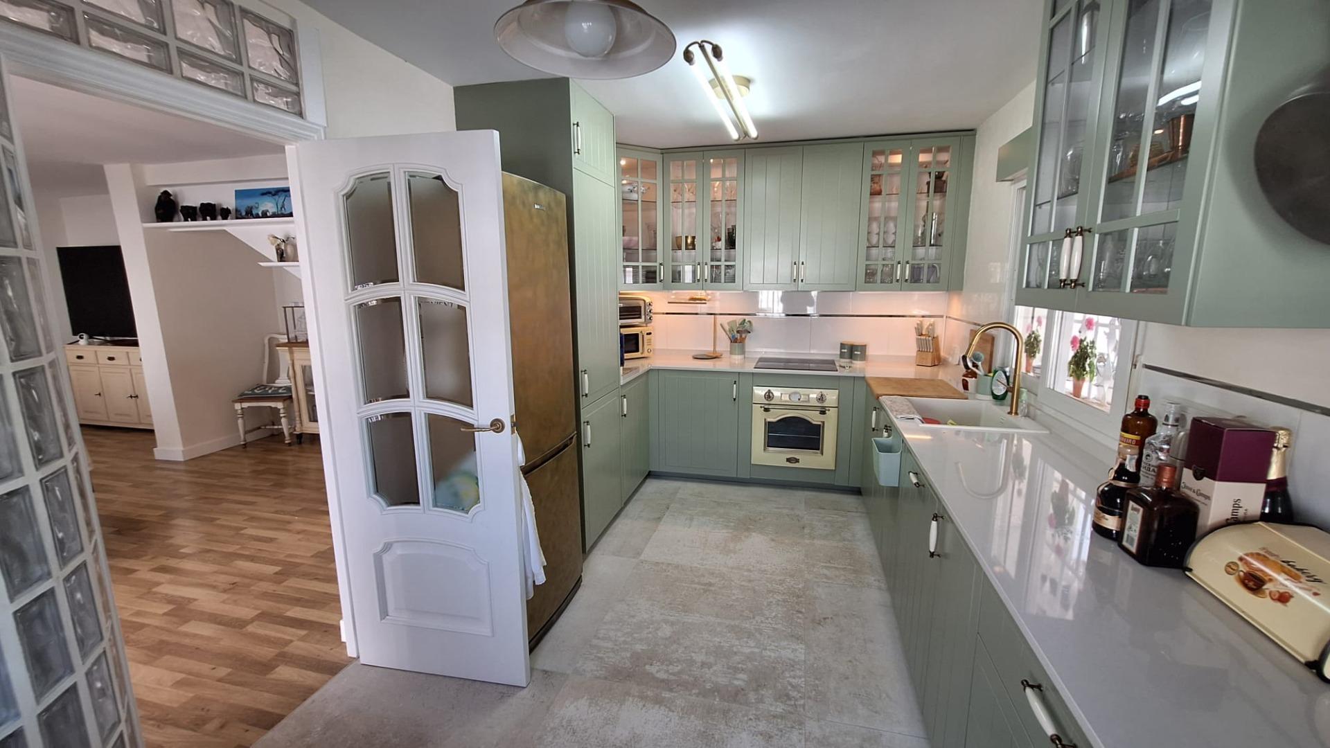 4-Bedroom Villa in Los Balcones - Los Altos del Edén, Torrevieja - Image 7