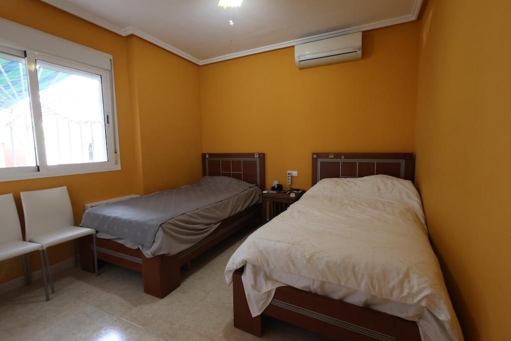 3-Bedroom House in Doña Pepa, Rojales - Image 17