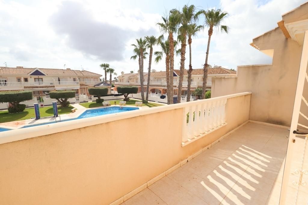 3-Bedroom House in Doña Pepa, Rojales - Image 26
