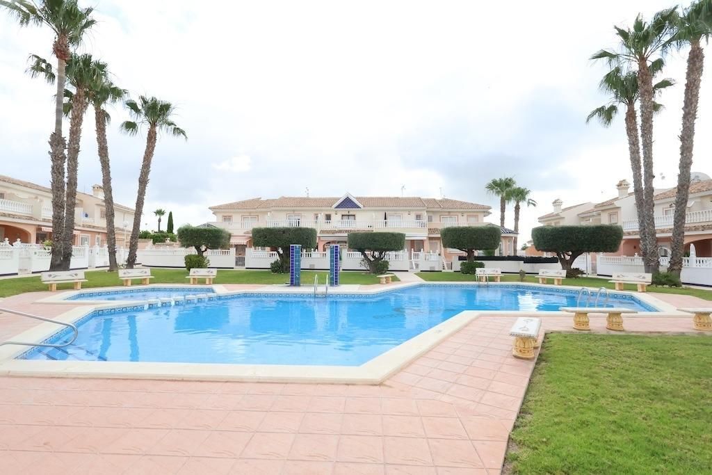3-Bedroom House in Doña Pepa, Rojales - Image 27