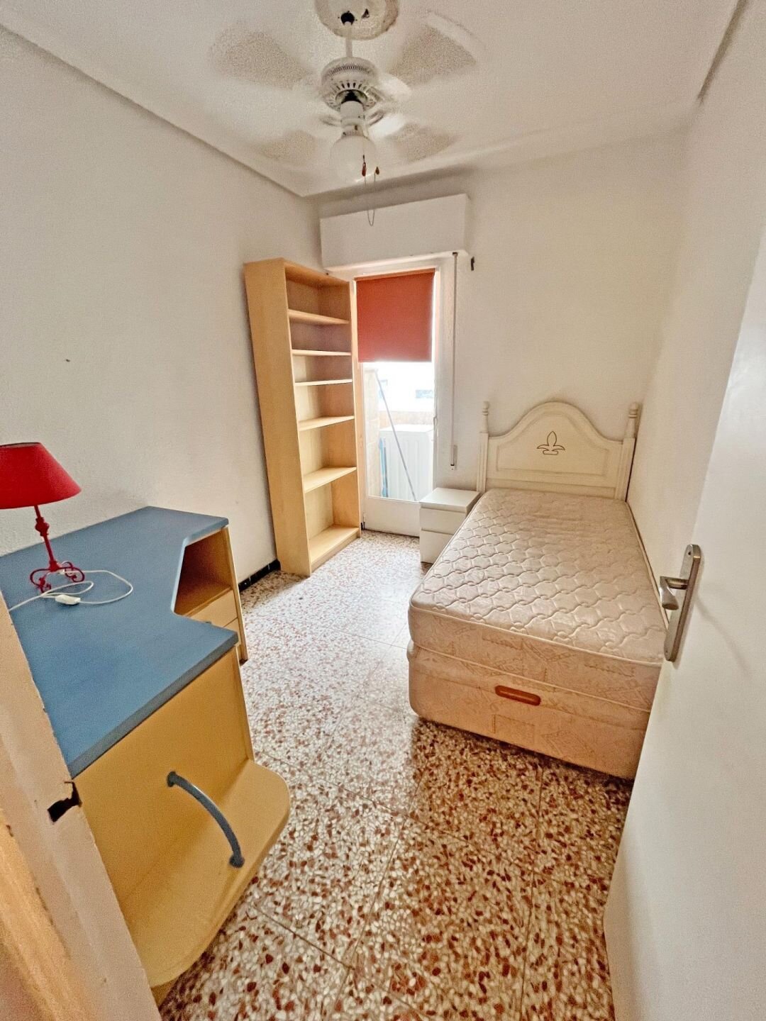 3-Bedroom Apartment in Centro, Guardamar del Segura - Image 10