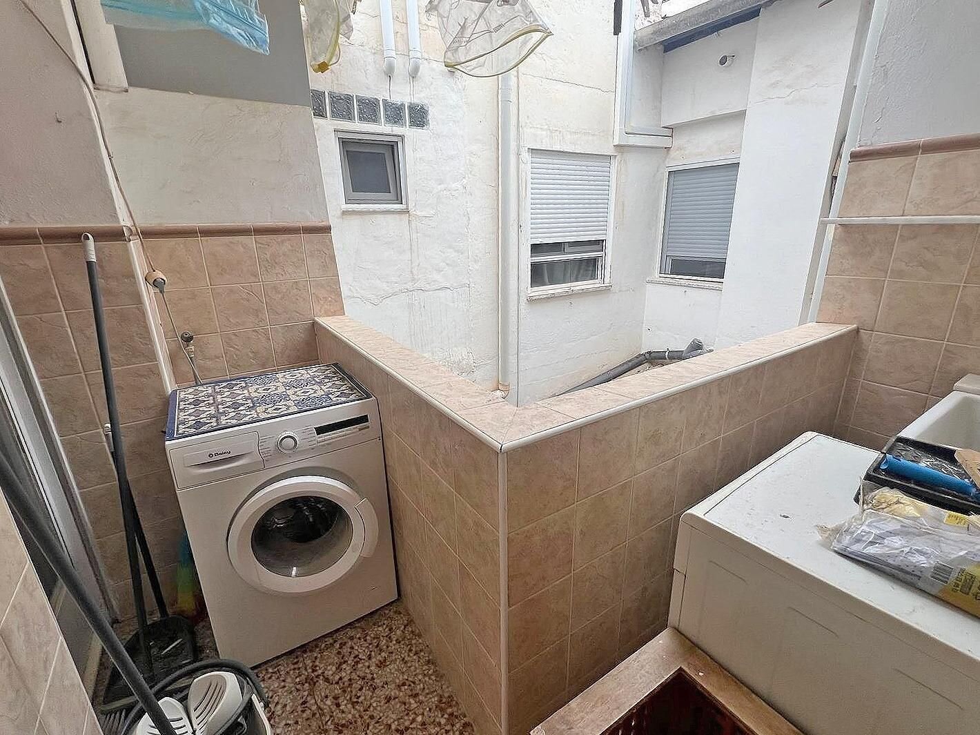 3-Bedroom Apartment in Centro, Guardamar del Segura - Image 13