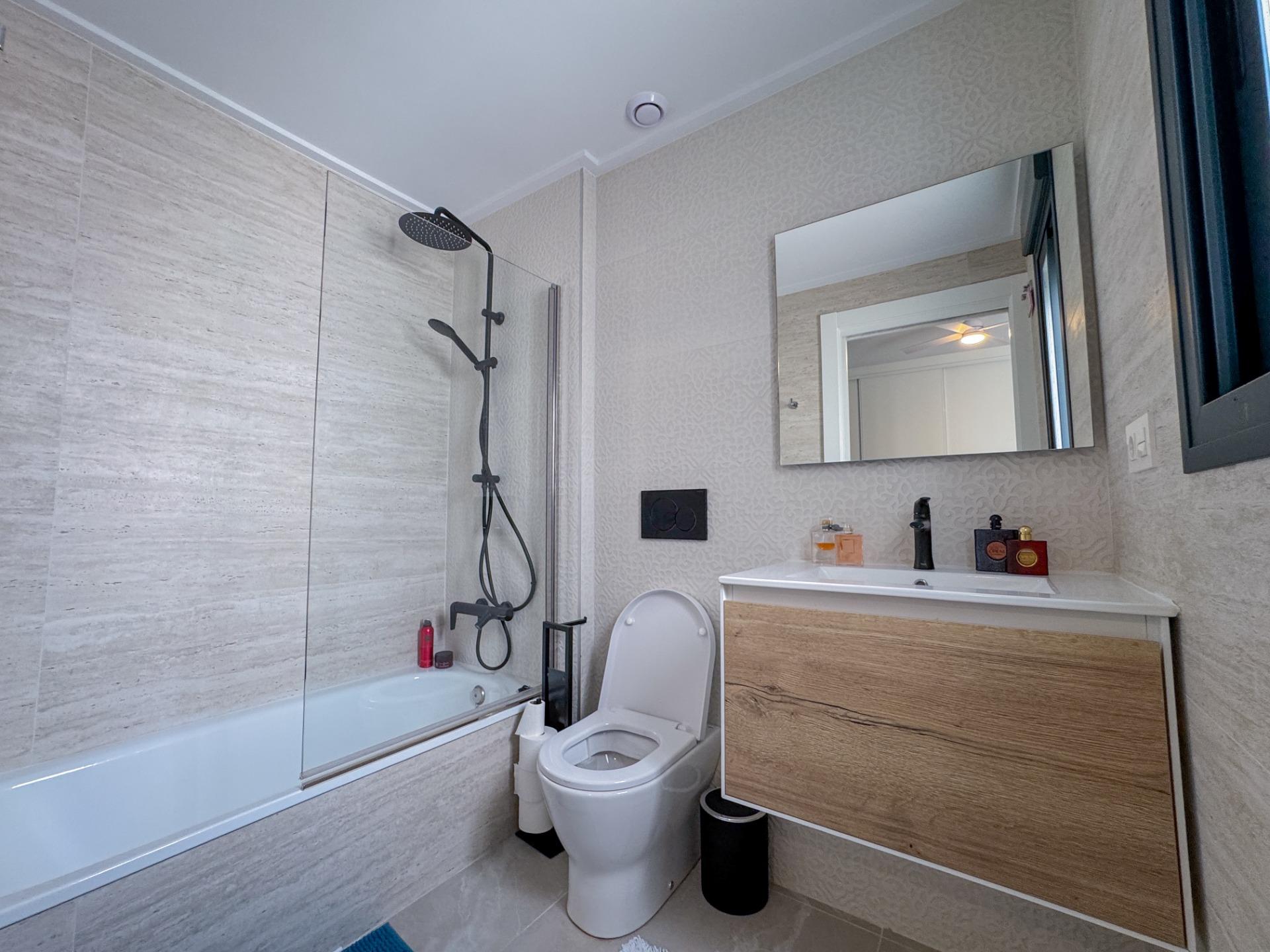 3-Bedroom Penthouse Duplex in Playa del Cura, Torrevieja - Image 35