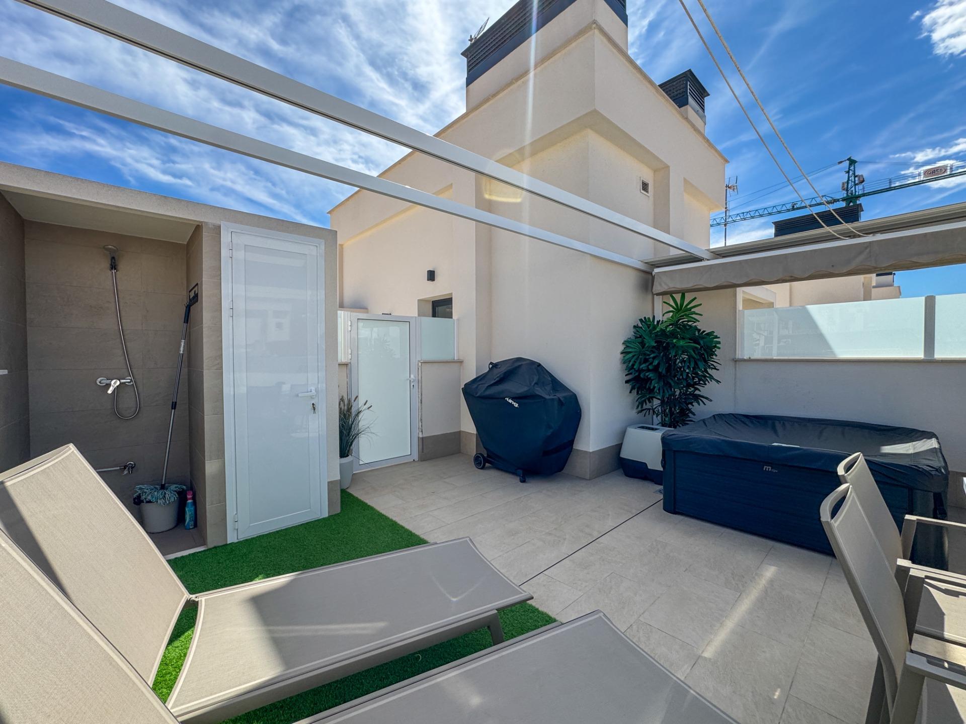 3-Bedroom Penthouse Duplex in Playa del Cura, Torrevieja - Image 39