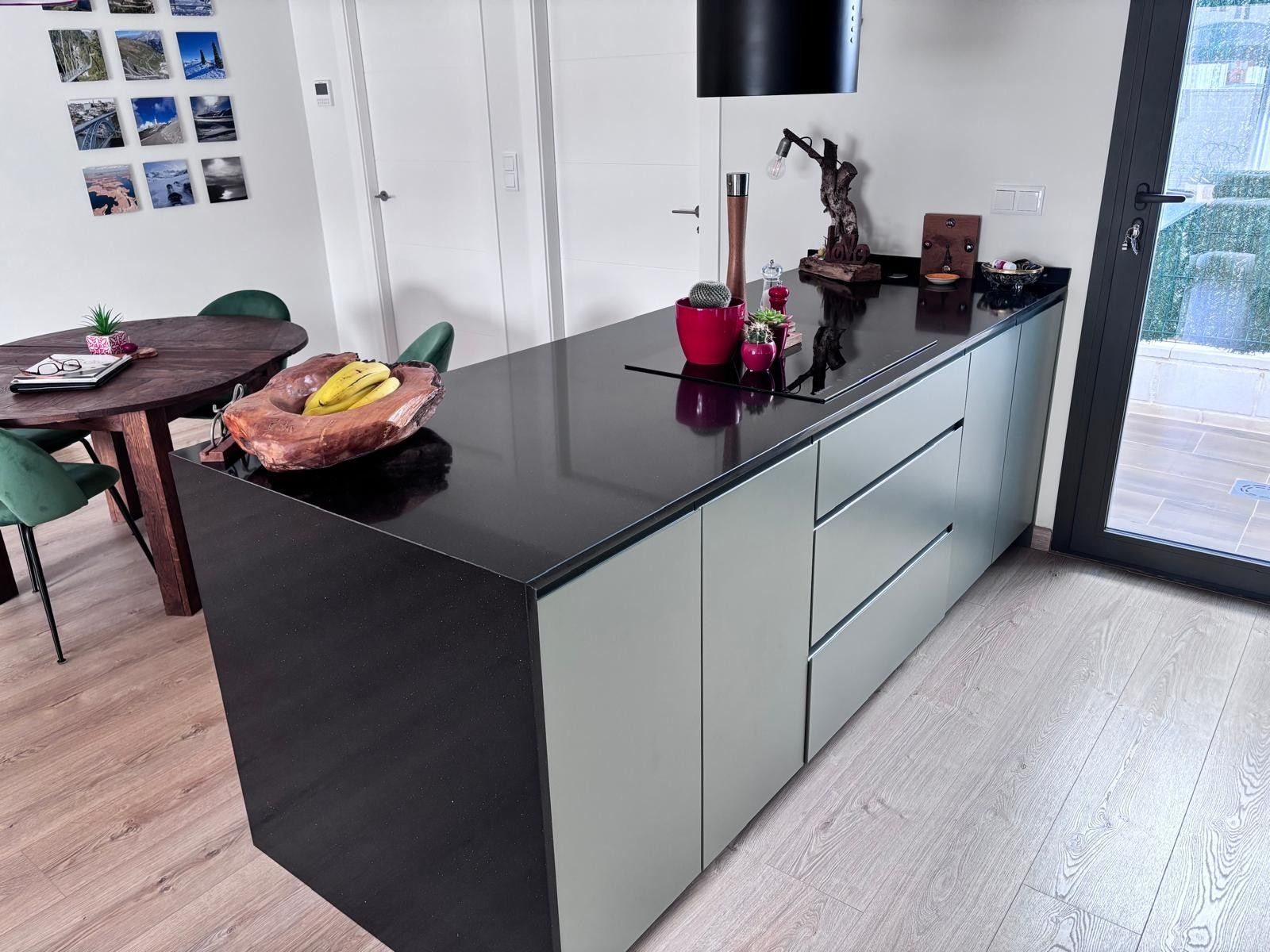 2-Bedroom House in Los Montesinos - Image 10