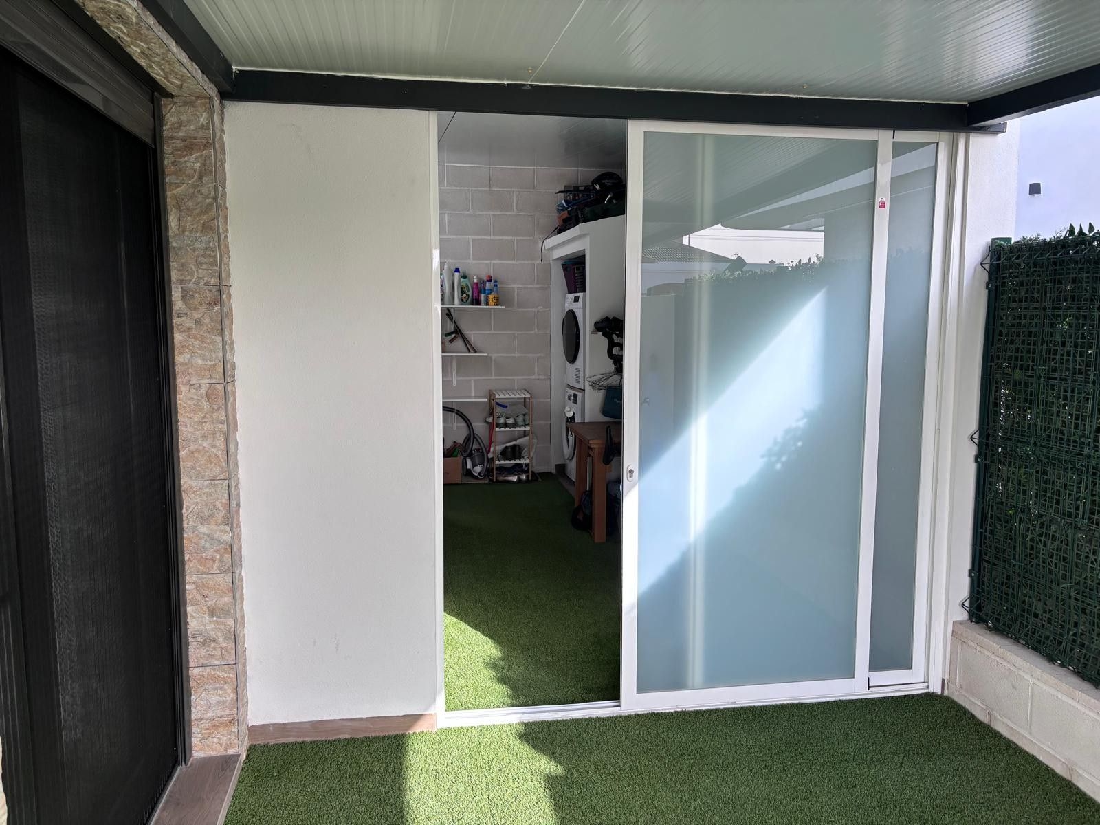 2-Bedroom House in Los Montesinos - Image 17