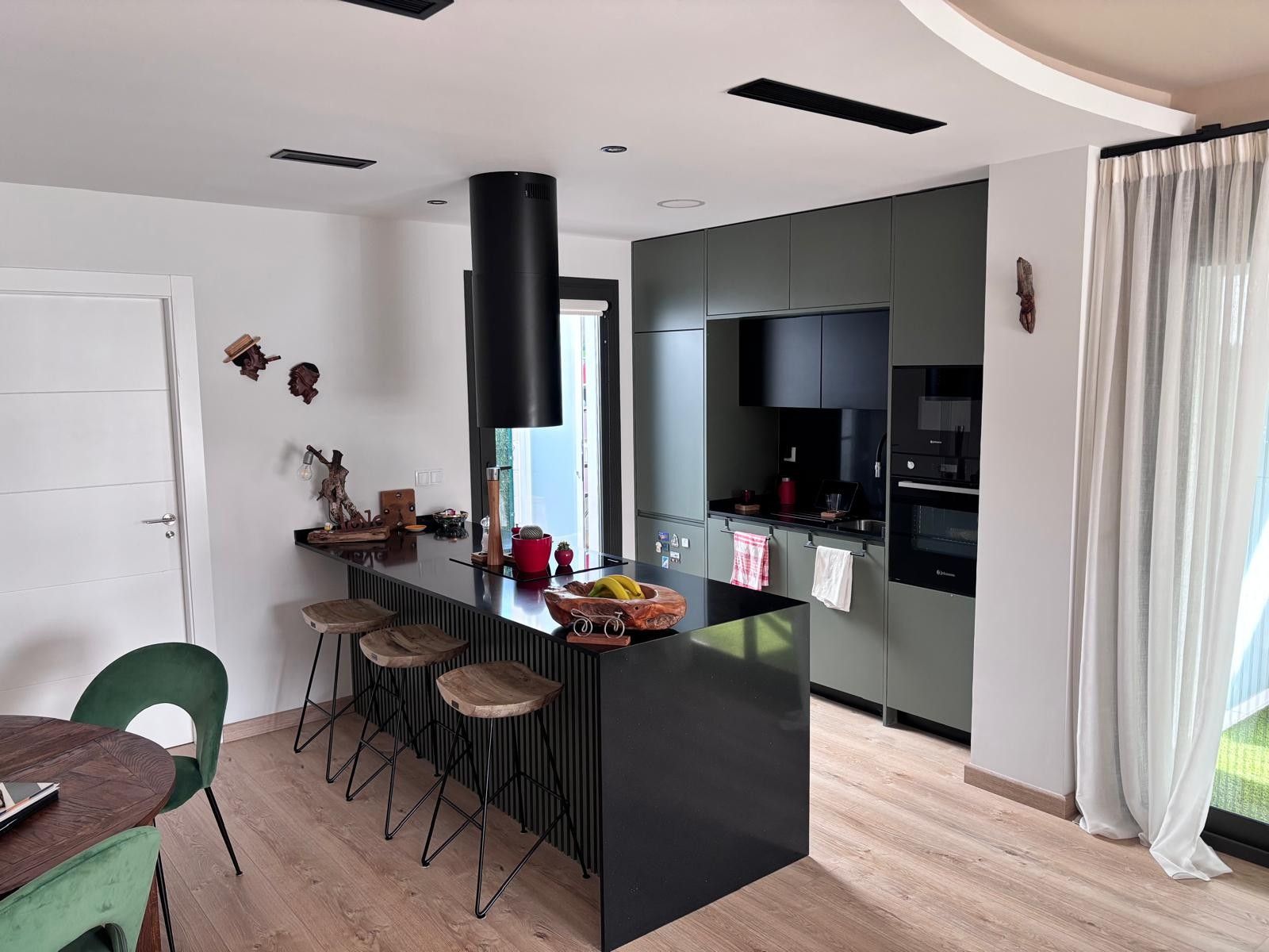 2-Bedroom House in Los Montesinos - Image 4