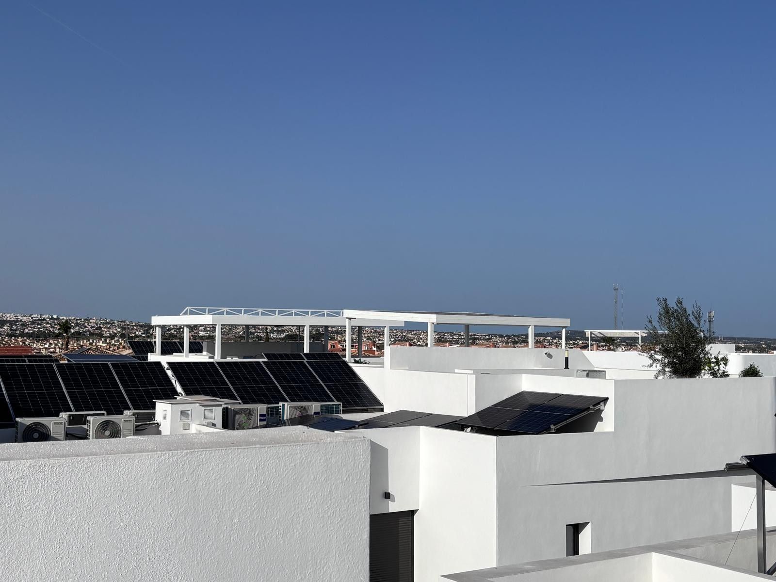 2-Bedroom House in Los Montesinos - Image 42