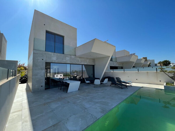 5-Bedroom Villa in La Marquesa, Rojales