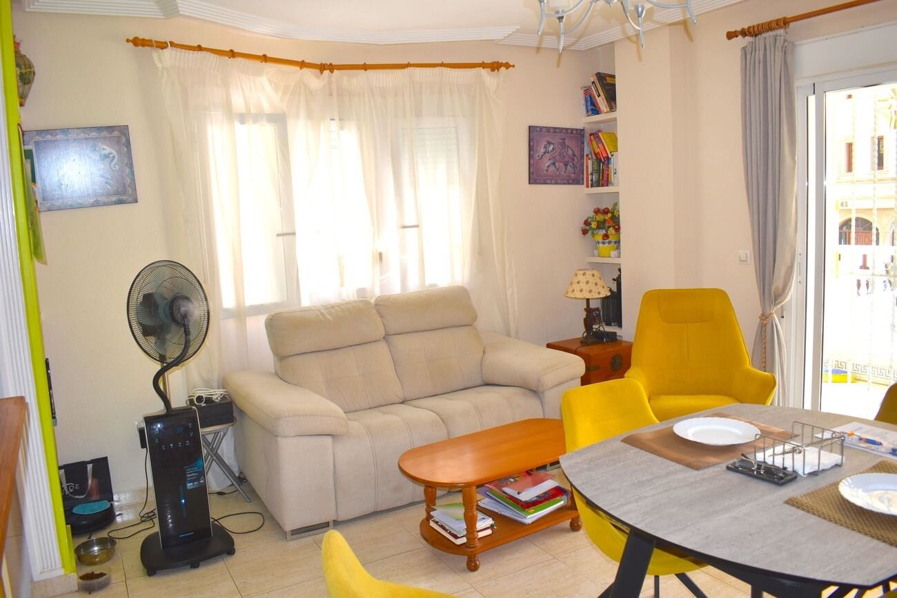 3-Bedroom House in El Edén - Los Estaños, Guardamar del Segura - Image 4